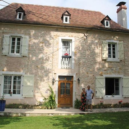 Loubieng Maison Comayou מראה חיצוני תמונה