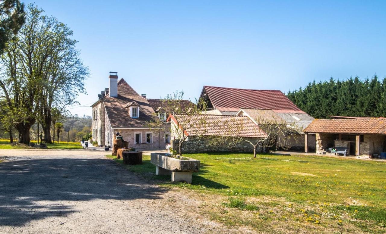 Loubieng Maison Comayou מראה חיצוני תמונה
