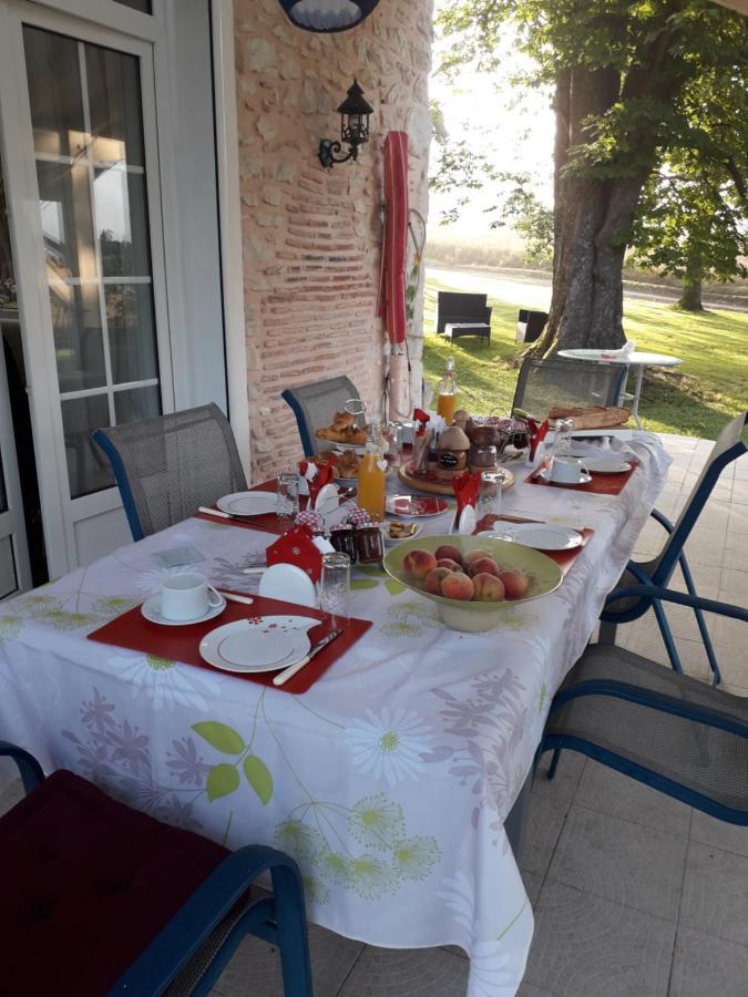 Loubieng Maison Comayou מראה חיצוני תמונה