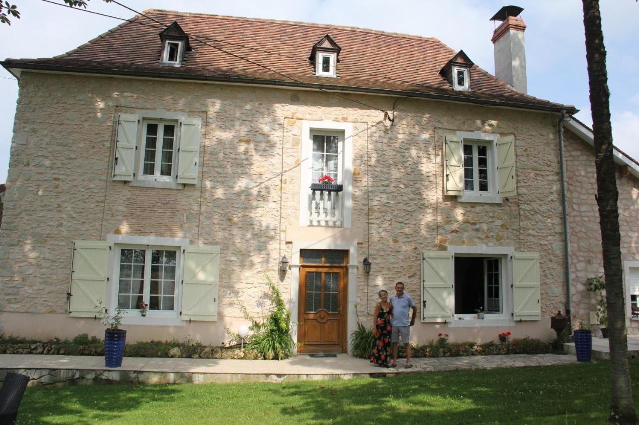 Loubieng Maison Comayou מראה חיצוני תמונה